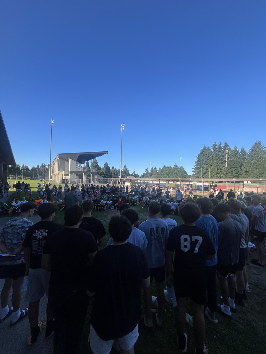 TBirdFootball's tweet photo. One of the Best Traditions of Tumwater Football is the TBird Buddy Program! 

Every 2-3-4-5 grade youth TBird gets paired with a HS Buddy for the season. Families meet, and big/little buddies commit to attending each others games &amp; living the TBird Creed.

🔰🏈 https://t.co/kEu51DRipX