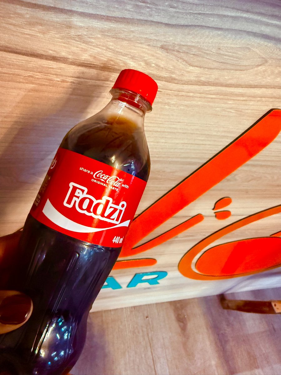 advocatemahere's tweet photo. 🔸Mafunga ka kundipedza? Manje I don’t drink coke. #IronLady😂🙌🏽🥳 https://t.co/GgfqfxP1we