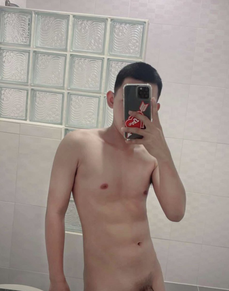 อา เล็ก กกก tweet media