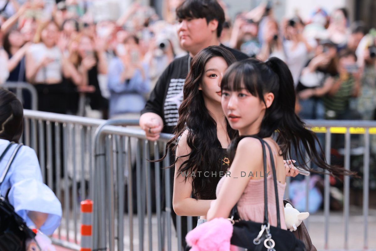 ZUUDAM <a href="/5ecretNumber/">SECRET NUMBER (시크릿넘버)</a> maaf ngeblur banget ya gaes, ini kejepit fansite lain jadi rada rada fotonya. ❤️😭🙃😅