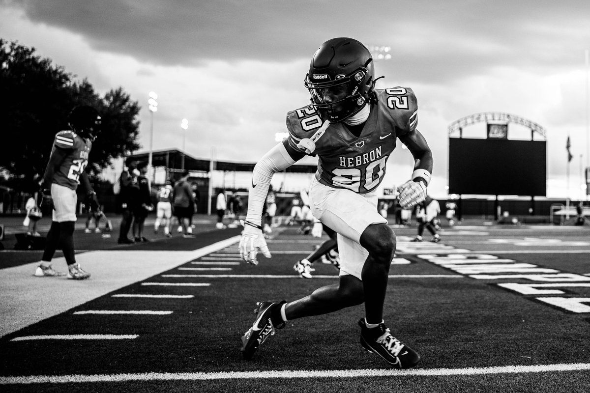 Miles Meador (@miles06_) on Twitter photo Felt great to be BACK
4 frames in black and white <a href="/HebronFootball/">Hebron Hawks Football</a> <a href="/HebronFBBooster/">HebronFootballBooster</a> Felt great to be BACK
4 frames in black and white <a href="/HebronFootball/">Hebron Hawks Football</a> <a href="/HebronFBBooster/">HebronFootballBooster</a>