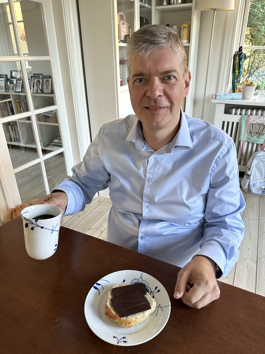 Jannick Nytoft (@jannicknytoft) on Twitter photo Endelig! De gakkede afgifter på kaffe og chokolade fjernes 👏
Tak til regeringen for at afskaffe de sidste luksusskatter i EU. Gavn for både forbrugere og erhvervsliv. 70 % af danskerne var enige <a href="/DSKdanmark/">De Samvirkende Købmænd</a> Endelig! De gakkede afgifter på kaffe og chokolade fjernes 👏
Tak til regeringen for at afskaffe de sidste luksusskatter i EU. Gavn for både forbrugere og erhvervsliv. 70 % af danskerne var enige <a href="/DSKdanmark/">De Samvirkende Købmænd</a>