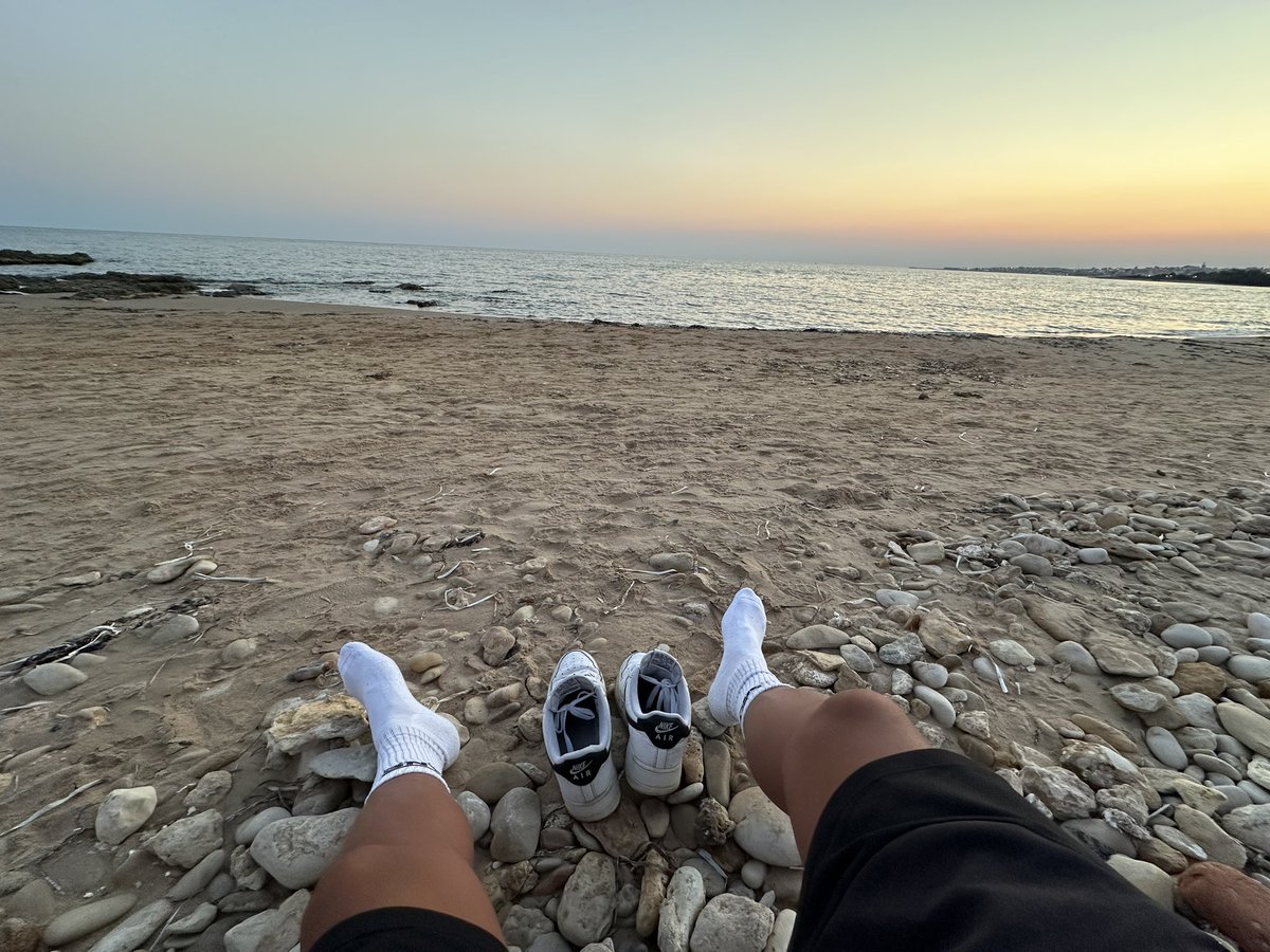 Sicilyboy95's tweet photo. Dopo 12km li facciamo respirare un pò 👣 https://t.co/EH5CLgQh8F