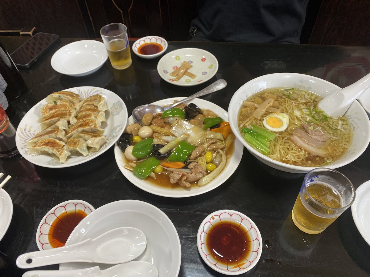 1xFugbdEF391448's tweet photo. こんにちは。つるちゃんです！
🥟🔥ついに発見‼️町中華の王道👑 根岸「華宝」🏮で餃子🥟とチャーハン🍚に正座したくなる🙏 https://t.co/dLwMfgAAmo