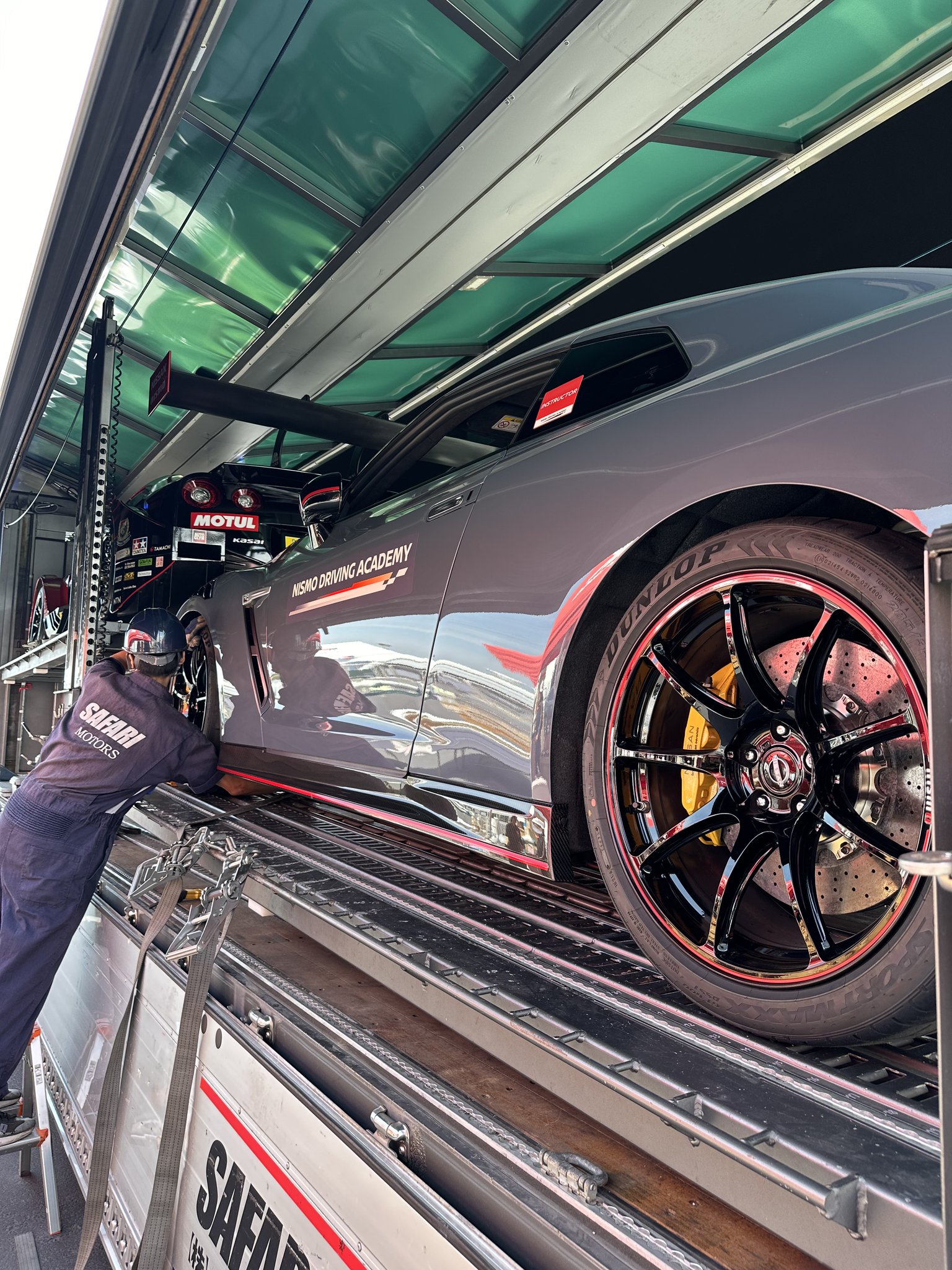 ずー(プロフ参照ください) 鈴鹿から帰宅し、今日はRSファインさんにてSGT 4号車GSR初音ミク