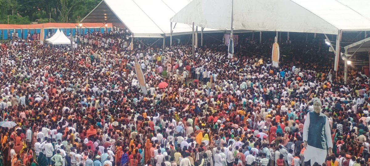 There is a sea of humanity at Prime Minister Modi’s rally in Gaya ji.
The energy, the enthusiasm, and the overwhelming support clearly show where the people’s faith lies.
This is not just a rally — it is a wave of trust, aspiration, and resolve for a stronger, developed Bihar
