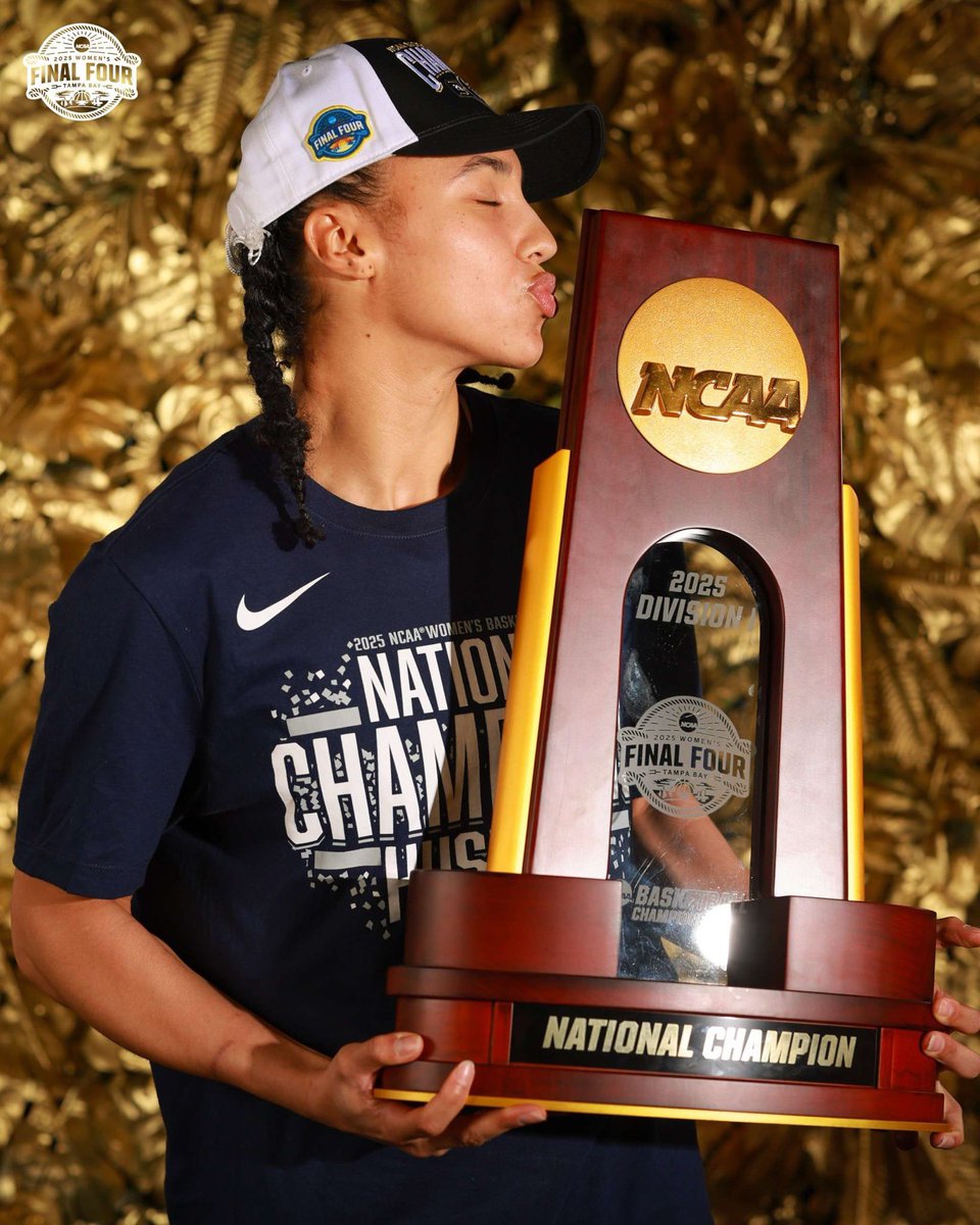 JMMMMM_11's tweet image. PLEASE PLEASE JUST SHUT UP IF YOU DONT KNOW WHAT YOU ARE TALKING ABOUT!!!!!!!!!!!!!!!!