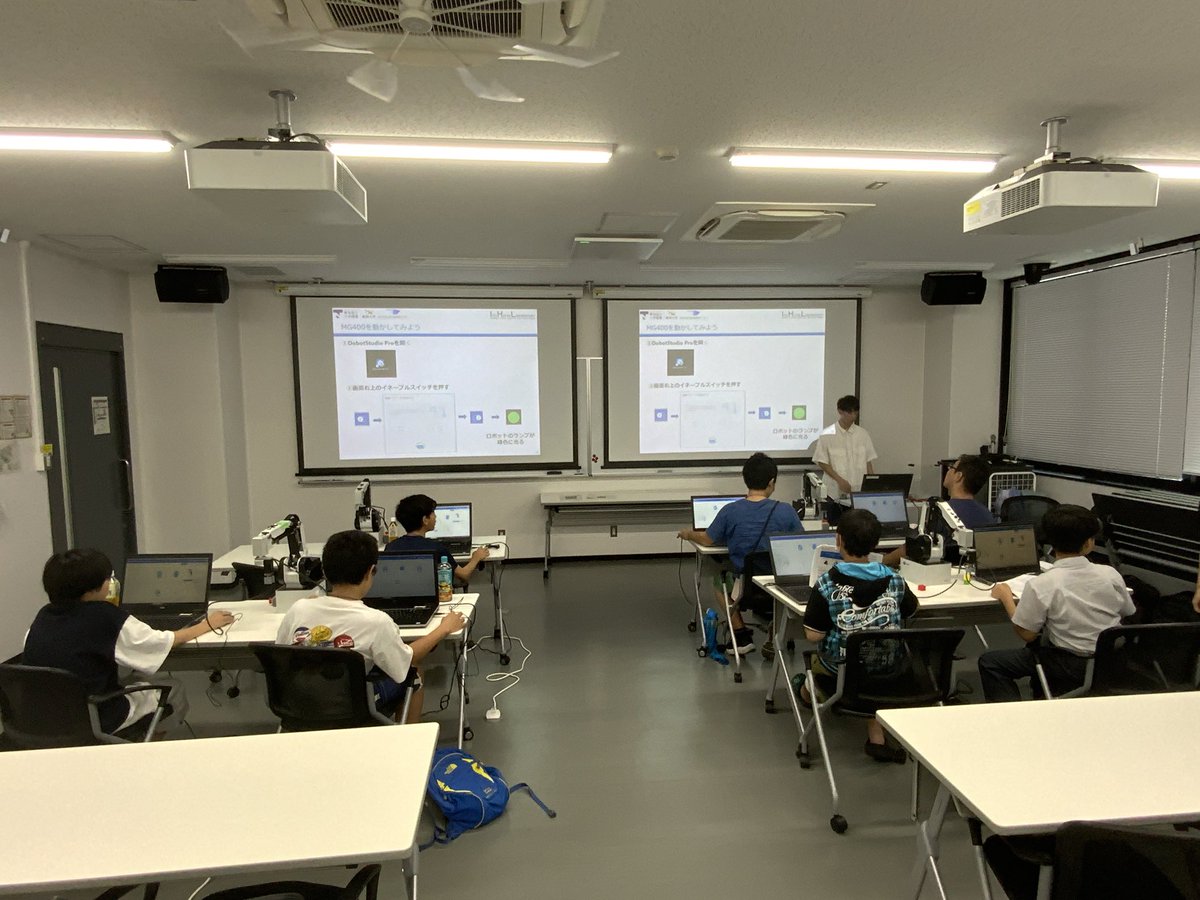 ipteca_tn's tweet photo. 「中学生向けロボット講座中級編 生成AIを活用してロボットを動かそう」開催しました💨6回目の今回、ロボットに興味のある中学生が集まってくれました‼️初めての中級編、楽しんでもらえたら嬉しいです
#航空宇宙生産技術開発センター
#IPTeCA
#航空宇宙
#Aerospace
#東海国立大学機構
#岐阜大学 https://t.co/CHSIJaDpur
