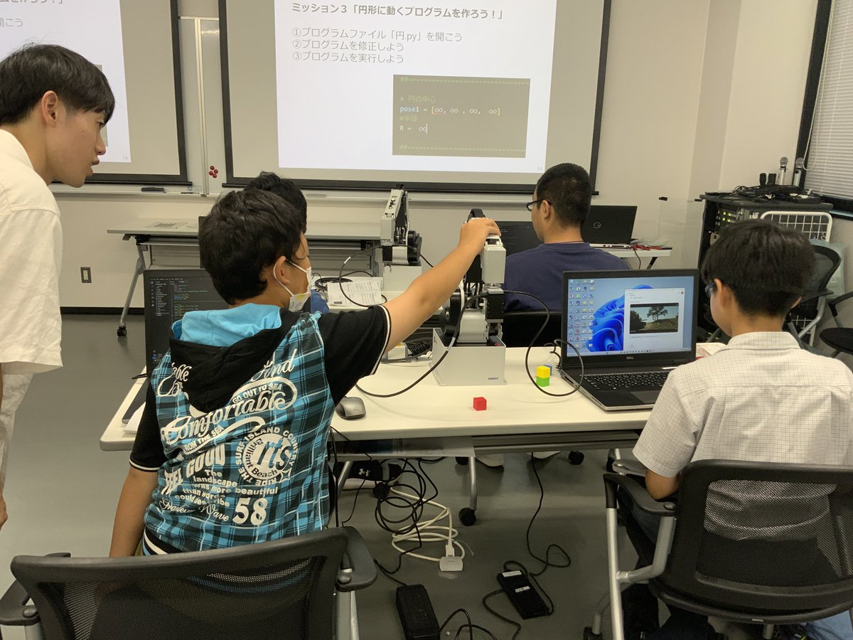 ipteca_tn's tweet photo. 「中学生向けロボット講座中級編 生成AIを活用してロボットを動かそう」開催しました💨6回目の今回、ロボットに興味のある中学生が集まってくれました‼️初めての中級編、楽しんでもらえたら嬉しいです
#航空宇宙生産技術開発センター
#IPTeCA
#航空宇宙
#Aerospace
#東海国立大学機構
#岐阜大学 https://t.co/CHSIJaDpur