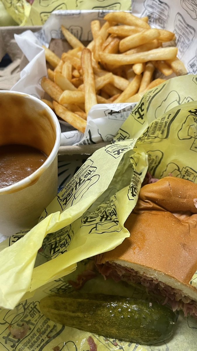 Billi Benish (@vp_deadlineltd) on Twitter photo 