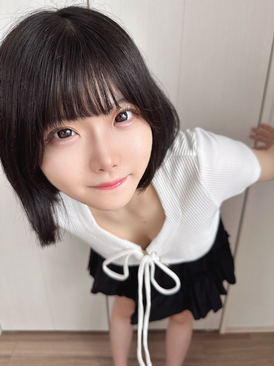 この中は別垢で！
プロフをチェック！！
