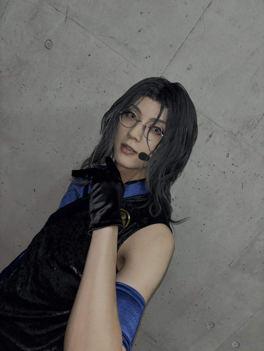 写真フォルダー見返してたら
第三形態の写真あった‼️

投稿してませんでした🤩

改めて南海先生が
両腕出てるの凄いよな〜✨️

もうすぐ1ヶ月経っちゃいますよ😮
早いですね〜！！

#刀ミュ
#南海太郎朝尊