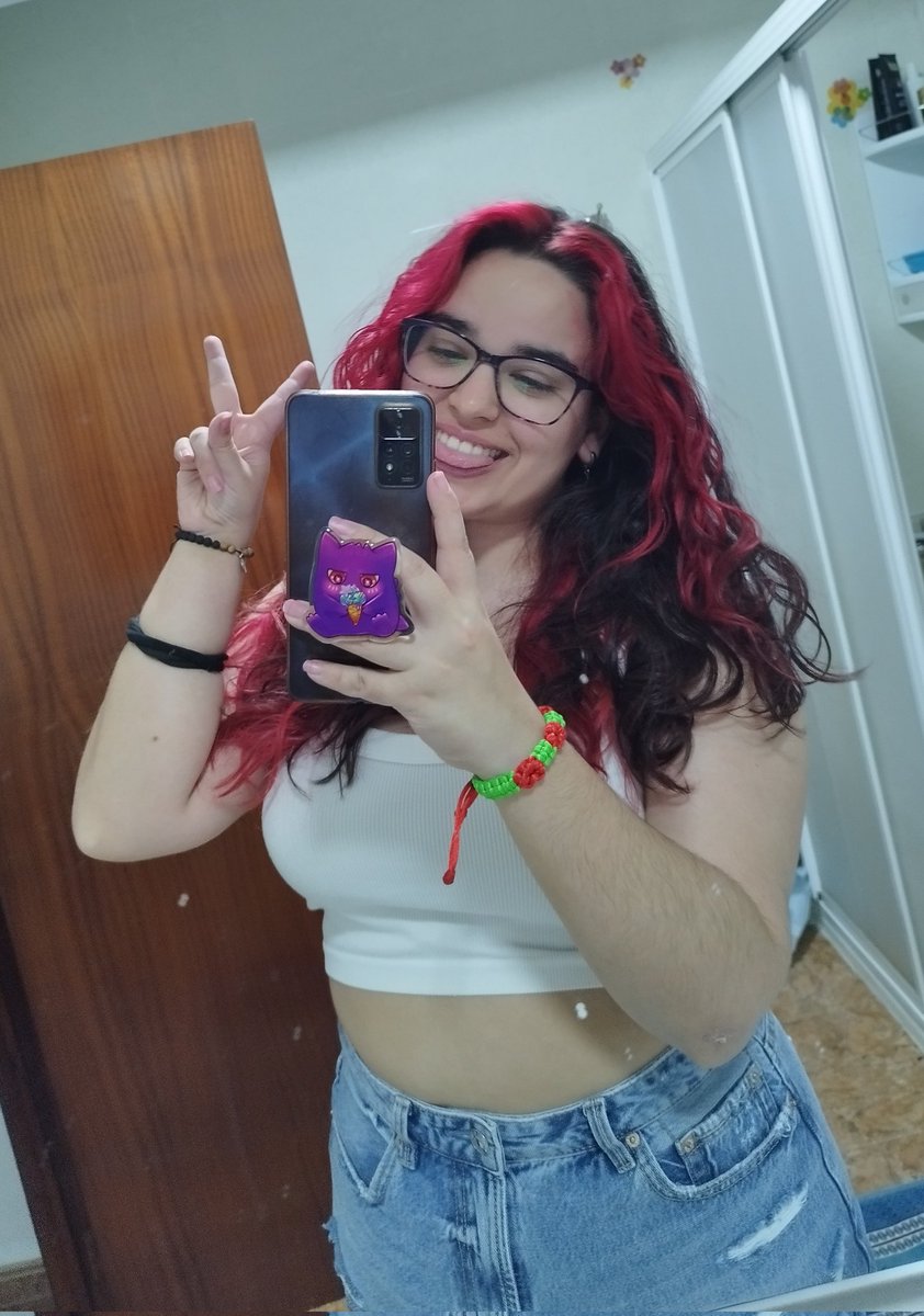 RaiDamant's tweet image. Feliz #inaday a todos los que lleven Inazuma eleven en el corazón 🩵✨

Iba a ponerme a Bala como el año pasado pero quise usar este precioso sprite que hizo @char_218 de mi oc Shiro