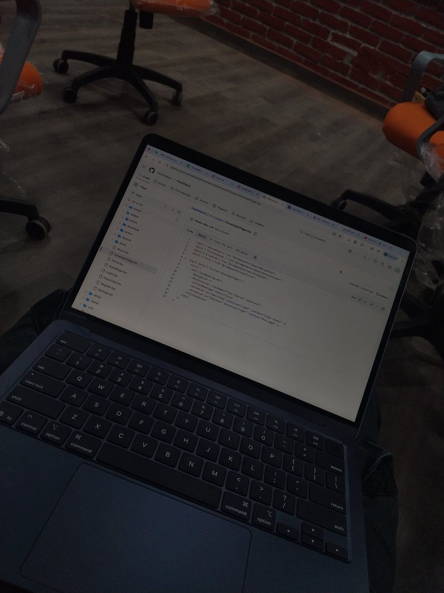 mohitdebian's tweet image. What&apos;s stopping u from coding like this 🗣️