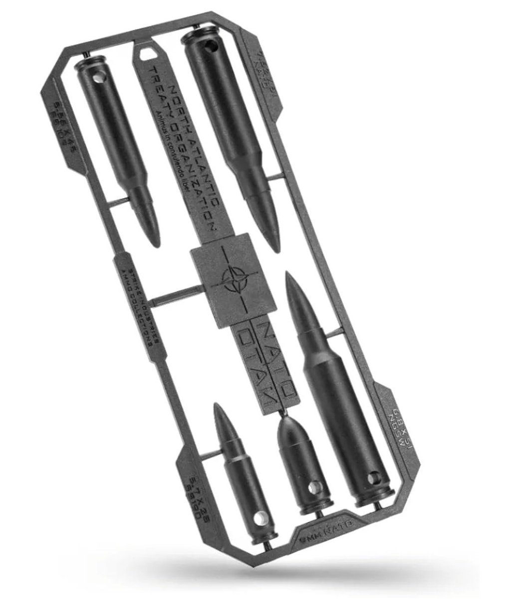 というわけで初の6.8×51mm系アイテム入手 ランナーそのままもイイカンジのデザインだけど、比較のためにも取り外し 6.8と7.62はネック ...