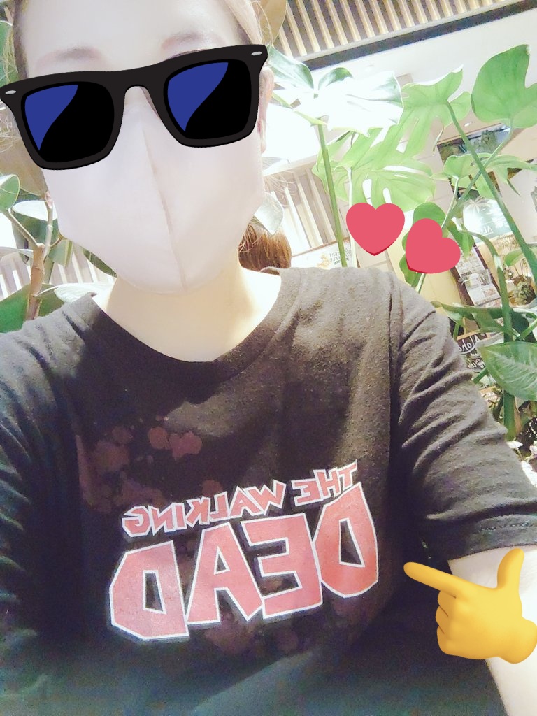 ch1_0721_ka's tweet photo. 20:40の回なのでまだ時間あるけど、、
始まるまでの待ち時間もワクワクなのです。
あの家族とも会ってきた🫶🫶
#バレリーナJW
#ジョンウィック
#jhonwick
#映画好きさんと繋がりたい
#映画好きと繋がりたい
#映画好きな人と繋がりたい
#MCU好きな人と繋がりたい https://t.co/5vPesxGWvN