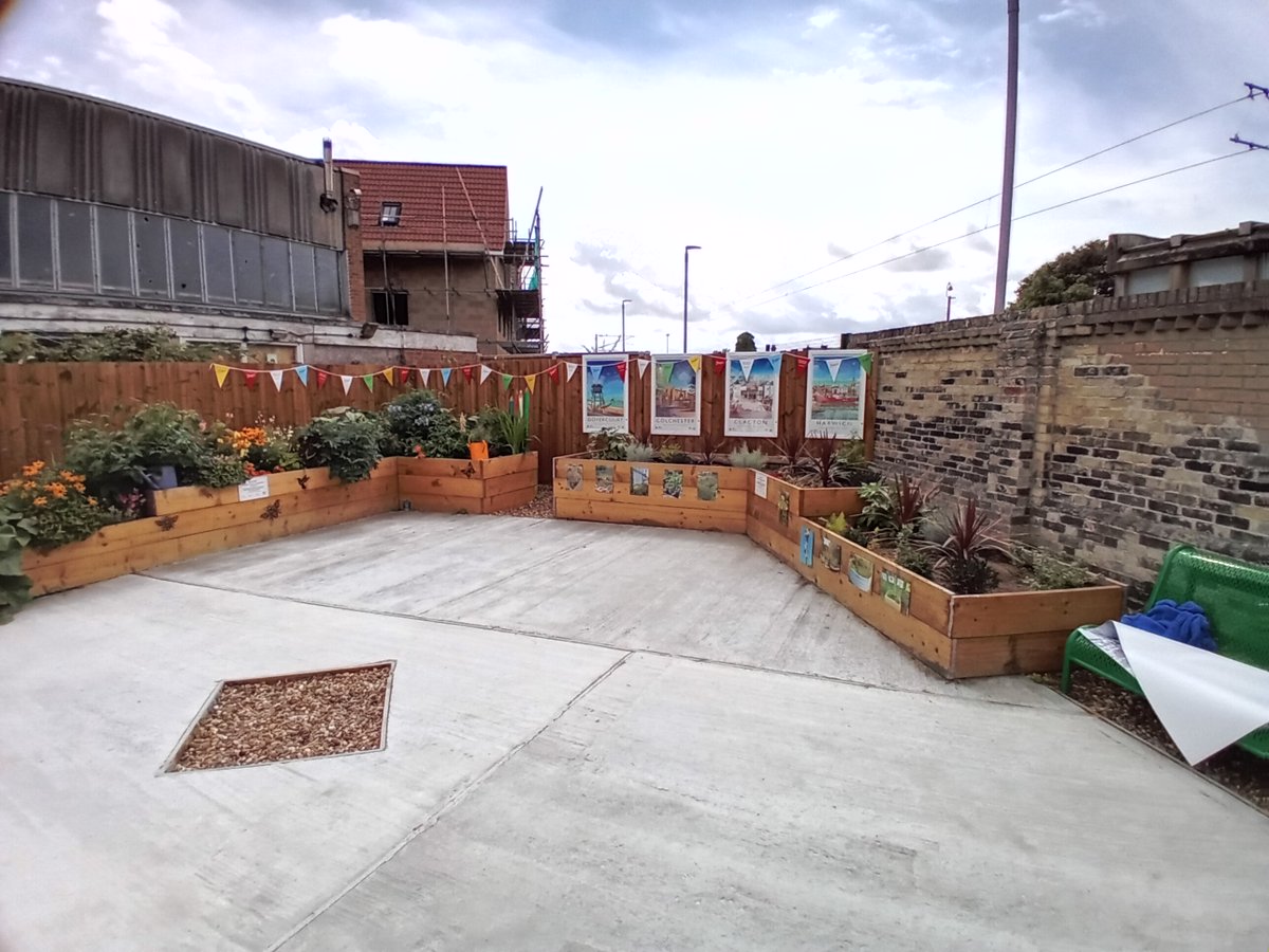 What a transformation!🌟

From a disused carpark full of cans and rubbish, to a garden paradise!

More changes are underway such as a futuristic mural of ‘Rail 400’ and a new history display on the platform windows.

See you at the grand opening on the 27th September!