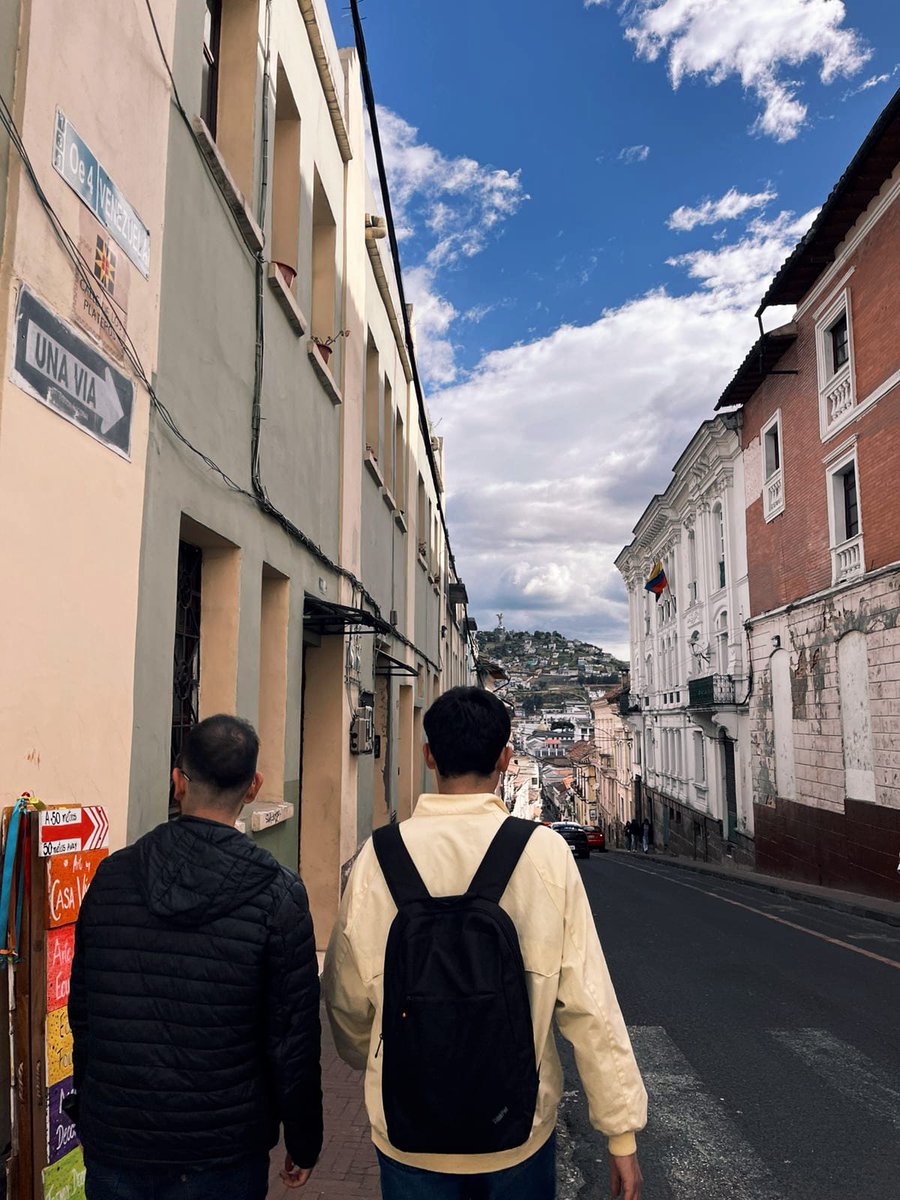 KevinDavidQ's tweet photo. Proverbios 17:17 TLA
[17] El amigo siempre es amigo, y en los tiempos difíciles es más que un hermano.
#amistad #amigos #bros #paz #diversion https://t.co/GRfBglvtfe