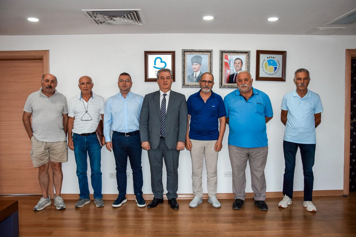 Edremit Siteler Birliği Yönetimi, Genel Müdürümüz Sayın Erdoğan Öztürk’ü makamında ziyaret etti. 

Ziyaret sırasında Edremit’te devam eden çalışmalarımız hakkında görüş alışverişinde bulunuldu. Kendilerine nazik ziyaretlerinden dolayı teşekkür ederiz.