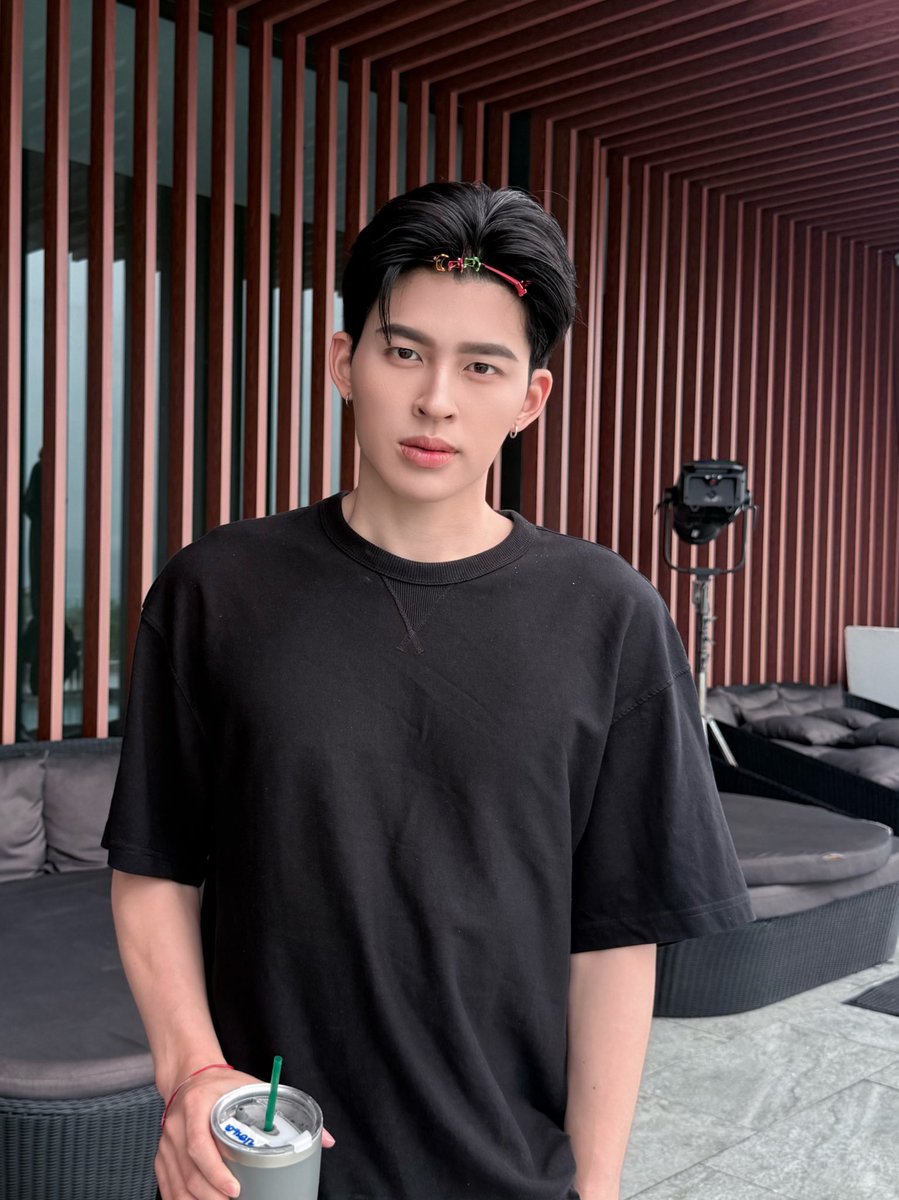 Butterbelle99s's tweet photo. กลบสีปากได้ ความหล่ออาจจะกลบไม่ได้
 #MeAndTheeSeriesQ10
#ppnavavit https://t.co/aDXAERLEHU