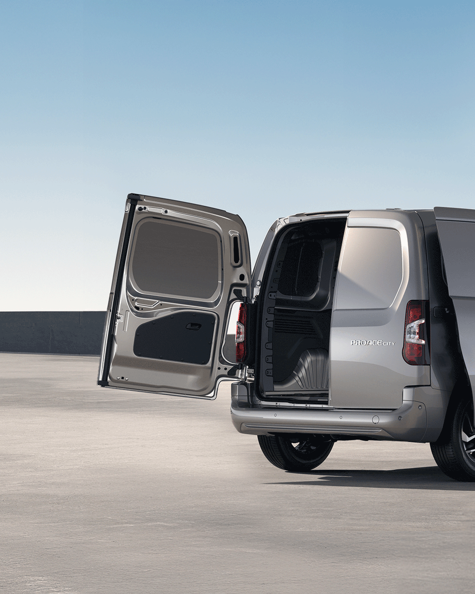 Toyota_Esp's tweet photo. Con la #Proace #City cualquier tarea es más sencilla, incluso de vacaciones 😎 Con su gran capacidad y tamaño reducido es la más versátil de la gama 🚐
Descúbrela en https://t.co/CjE5bGp2ja https://t.co/knaCSK3GuW