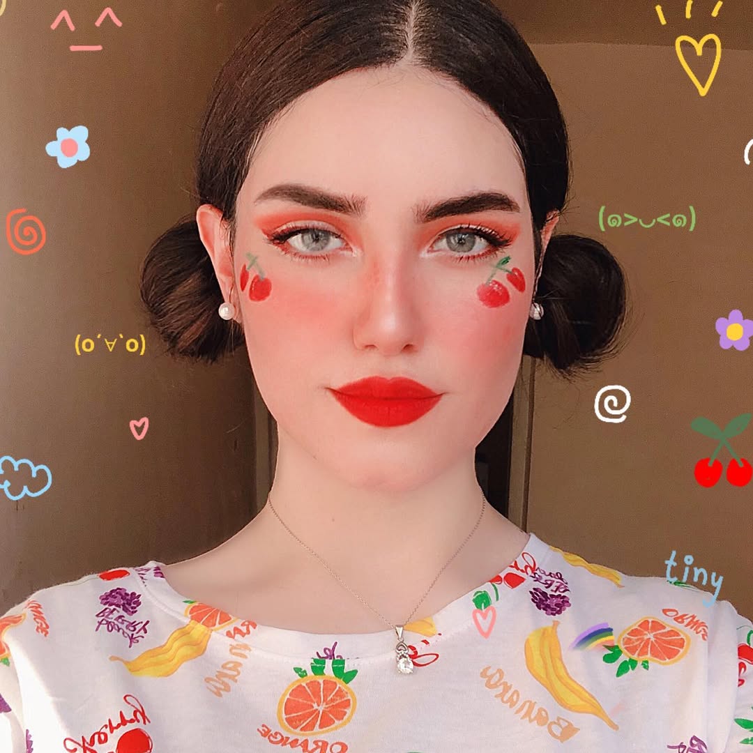 avaKrisa's tweet photo. 🍒 Charry makeup 🍒 https://t.co/5mMawBCoTx