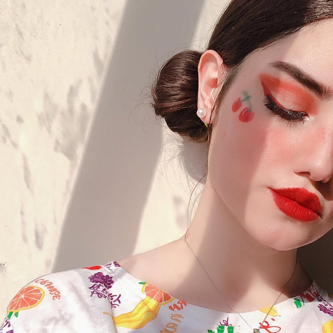 avaKrisa's tweet photo. 🍒 Charry makeup 🍒 https://t.co/5mMawBCoTx