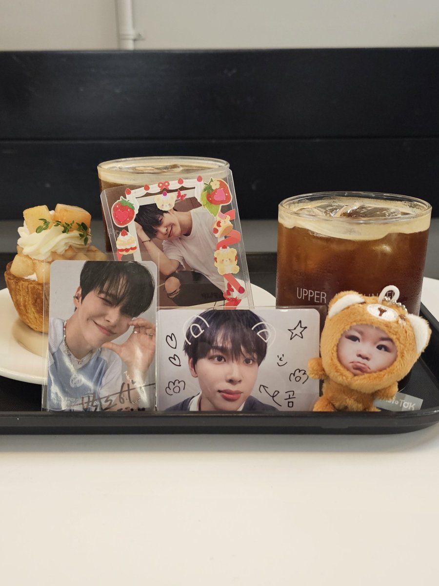 kumaru1021's tweet photo. 🐶🧸💛💙💚 https://t.co/uuYV8S1Hir
