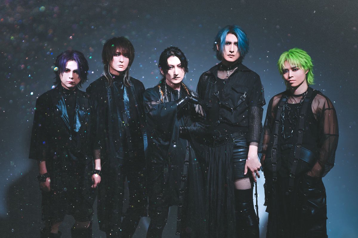 びじゅなびJAPAN 6月EDGE3DAYS (@visunavi) on Twitter photo 【摩天楼オペラ】
🔹NEW SINGLE「AGONY」リリースインタビュー掲載中!🔹
日比谷公園大音楽堂ワンマンで18周年を迎えた彼らが8ヵ月ぶりに届ける新曲について、フルメンバーに話を訊く
🔻記事はこちら🔻
visunavi.com/2025-08-11/342…
<a href="/opera_staff/">摩天楼オペラ Official</a> 【摩天楼オペラ】
🔹NEW SINGLE「AGONY」リリースインタビュー掲載中!🔹
日比谷公園大音楽堂ワンマンで18周年を迎えた彼らが8ヵ月ぶりに届ける新曲について、フルメンバーに話を訊く
🔻記事はこちら🔻
visunavi.com/2025-08-11/342…
<a href="/opera_staff/">摩天楼オペラ Official</a>