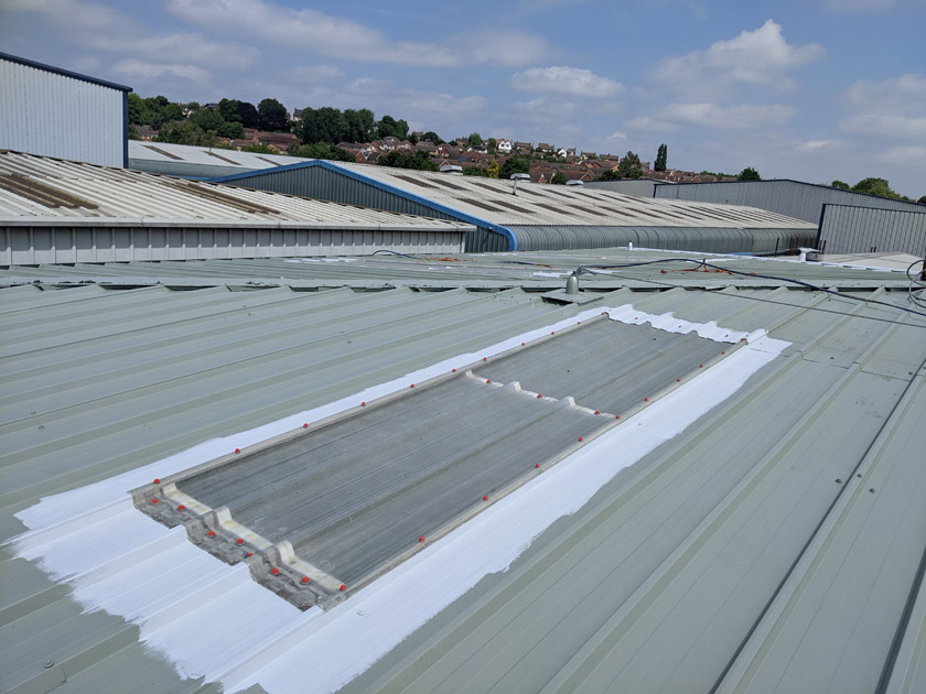 From installing a cutting-edge Mansafe system to replacing aged rooflights and applying our 15-Year Guarantee Coating.
Read the full detail here >> claddingcoatings.co.uk/cladding-refur…
#CladdingCoatings #RoofRefurbishment #ManSafe #RoofLights