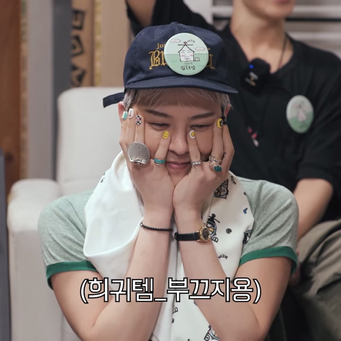 This cutie 🥰 

#GDRAGON #GD #지드래곤 #지디