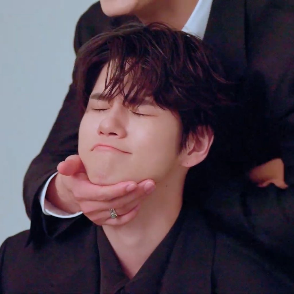 30 years old                         ³⁰ ʸᵉᵃʳˢ ᵒˡᵈ