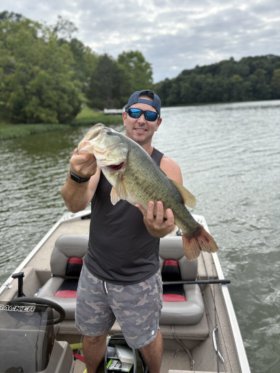 lboyer0's tweet photo. 6.08 pounds 💪 https://t.co/17LmOr9QuS