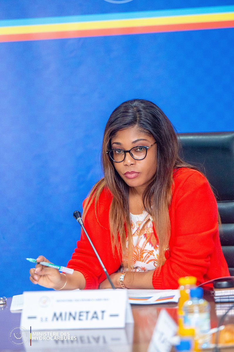 Les membres de la commission de certification de volume pensent que la Ministre d'État Acacia Bandubola Mbongo aura un apport très significatif dans la politique des hydrocarbures en #RDC 

Kinshasa, jeudi 21 août 2025

Après avoir échangé avec les directeurs généraux des