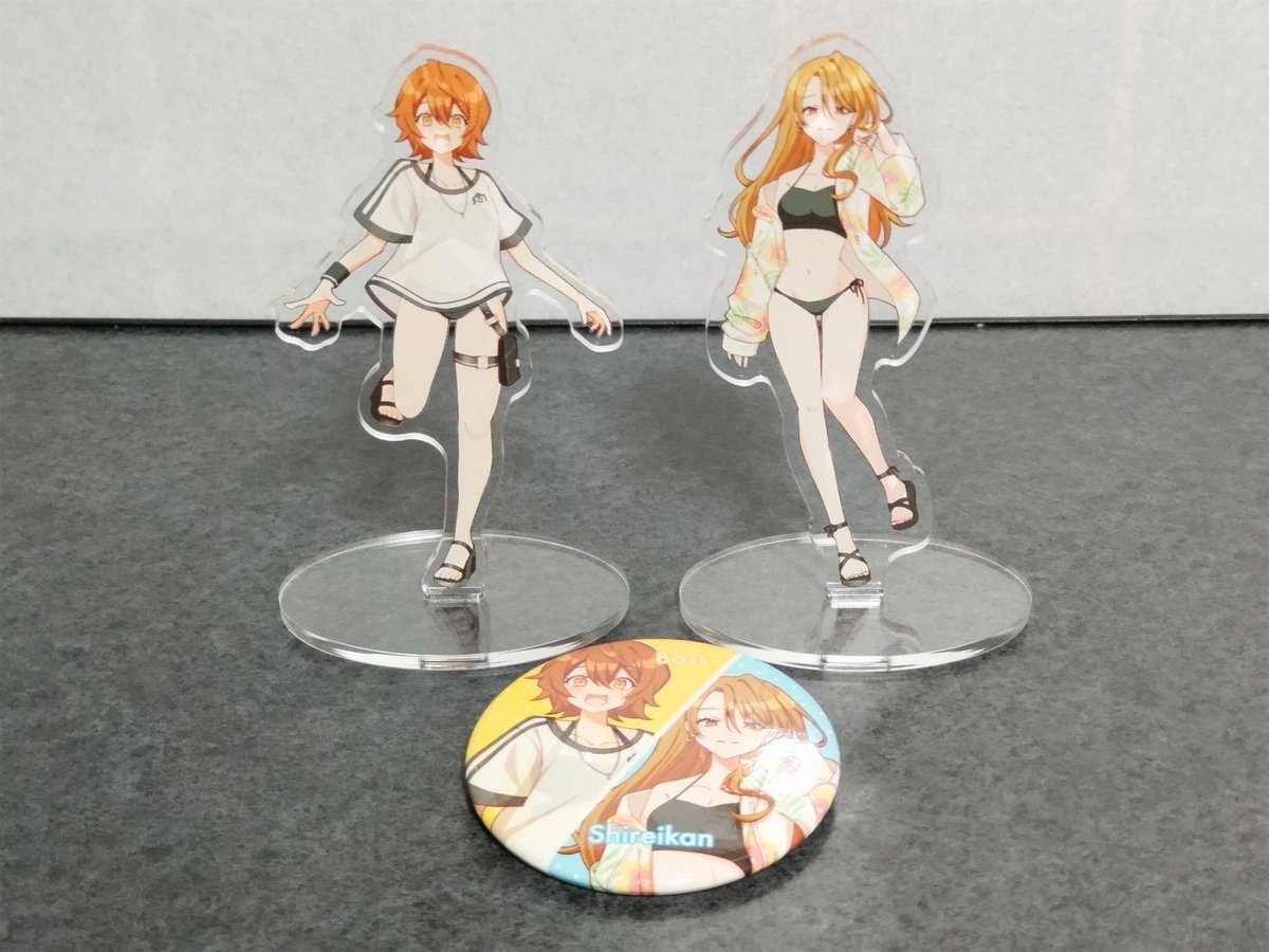 山梨県のご当地VTuber 宝灯桃汁 さんの『運営水着グッズセット』が届いてました。運営だから桃サン居ないですが💧…タペストリーは別便かな。
普段 鉄の城や光の巨人が届くことはあっても、水着の美女が届くことは滅多にないので、ちょっとドキドキしますね😆
＃桃汁きいてくれ
＃運営きいてくれ