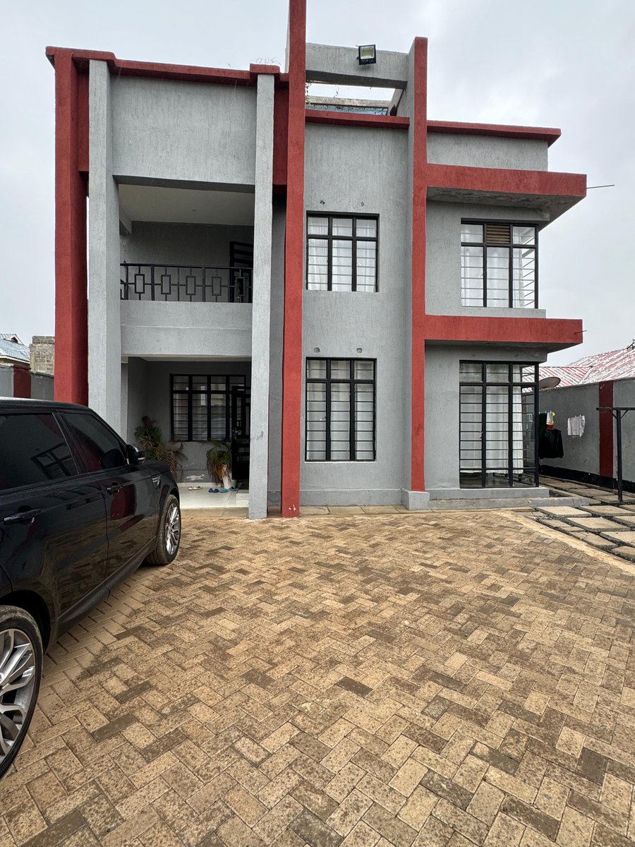 kimutai__'s tweet photo. Selling this property for KES 25M. Hit me up on 0723621252 to discuss viewing and any other details. #realestate #realestateinvesting #realestateinkenya #housetours https://t.co/jW56mJa0VG