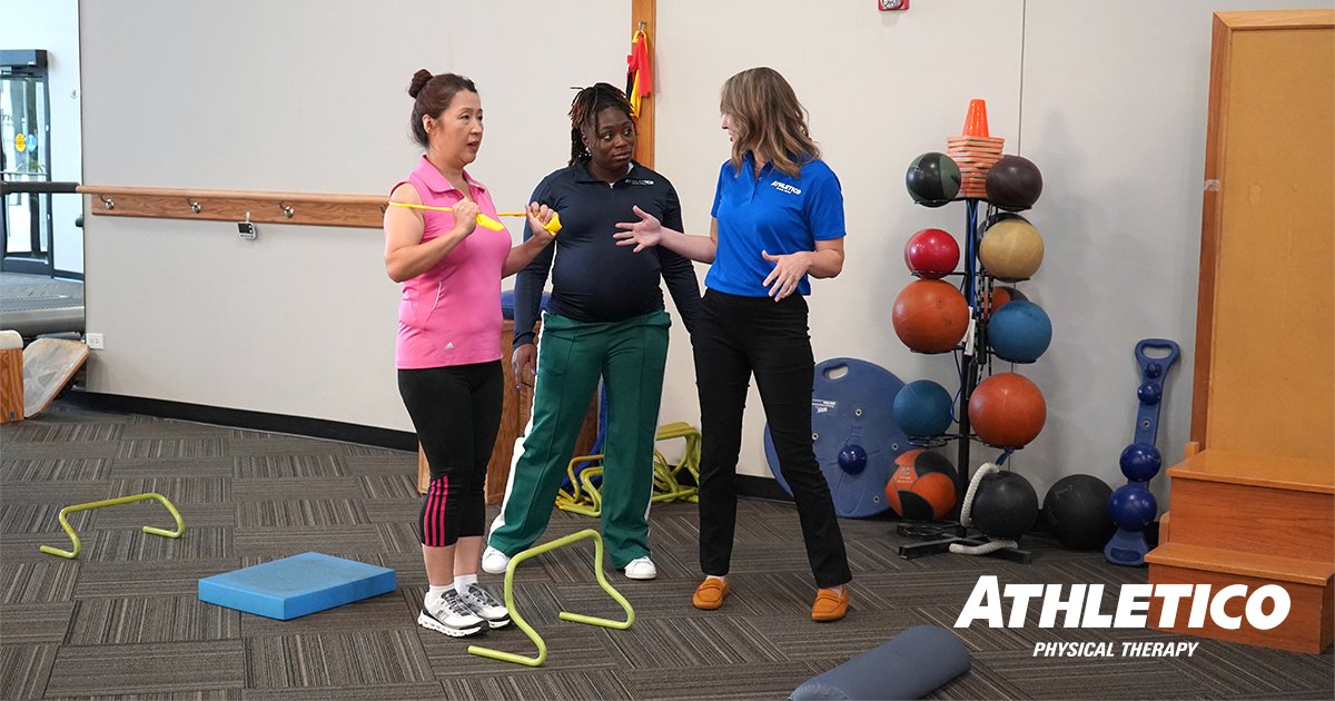 REZ_dispenser's tweet photo. If you’re a #NewGrad in physical therapy, this blog is a must-read! One of our experienced clinicians shares 4 tips to help you build a strong, successful career. https://t.co/YKrzD9scij https://t.co/bWPc8uFuHS