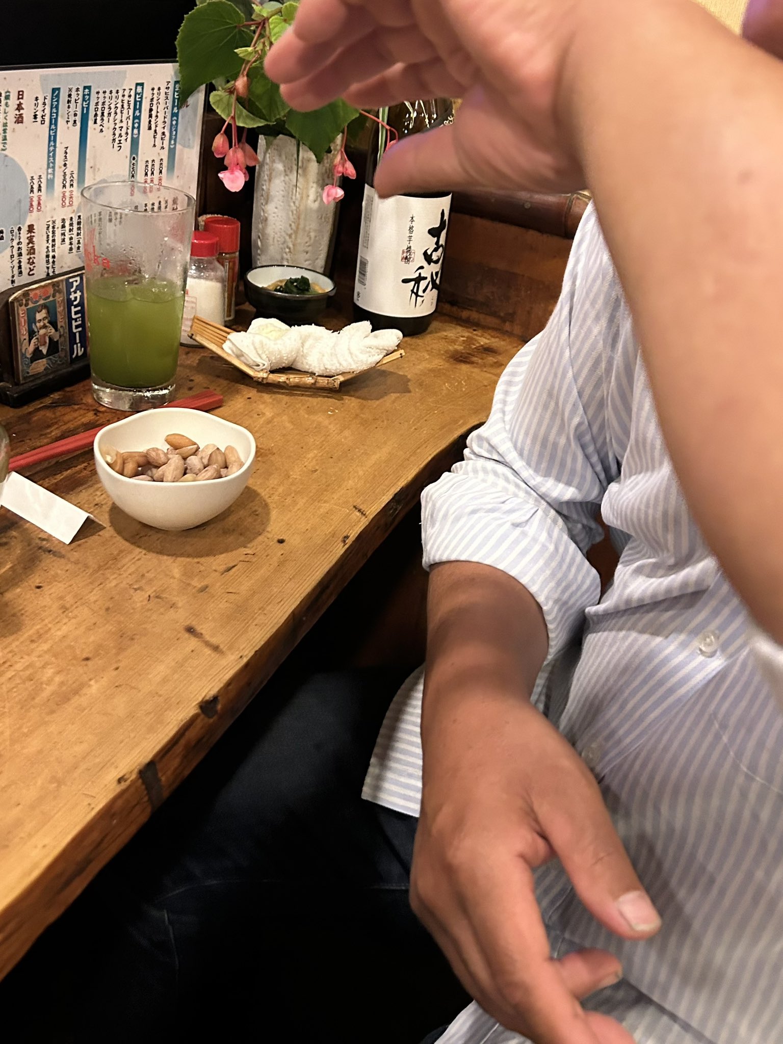 かおりんページ AMBIDEX Store 【予約販売】〇Tsuru Taisuke×WAAN Vネック