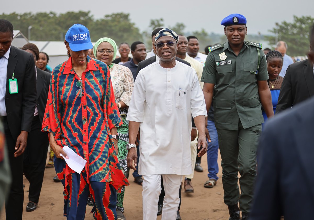 daniels_ugochi's tweet photo. Benue is home to over 500,000 displaced people, yet the drive to rebuild stays strong.

Grateful for my meeting with Gov Hyacinth Ali in Makurdi on scaling durable solutions, boosting climate resilience, and empowering youth.

Together, we can help communities rebuild better. https://t.co/WeZIEP9uik