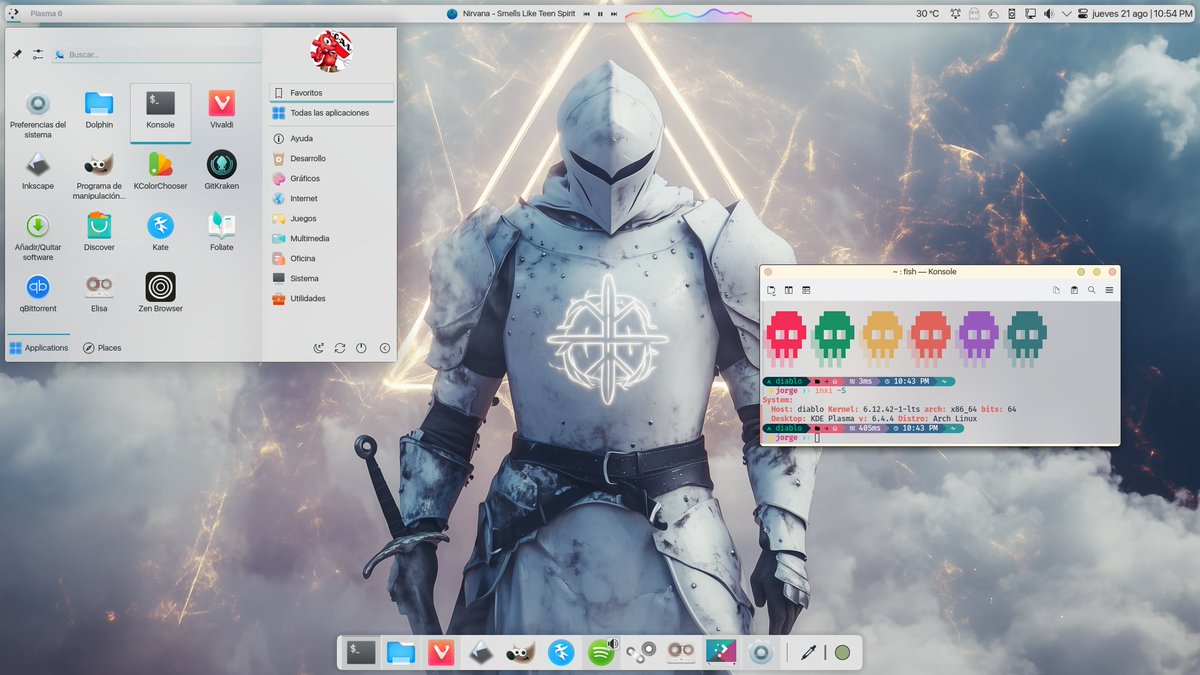#ViernesDeEscritorio #GNU #Linux Arch linux, plasma kde, tema plasma Marge Light seduccionlinux.wordpress.com/marge/