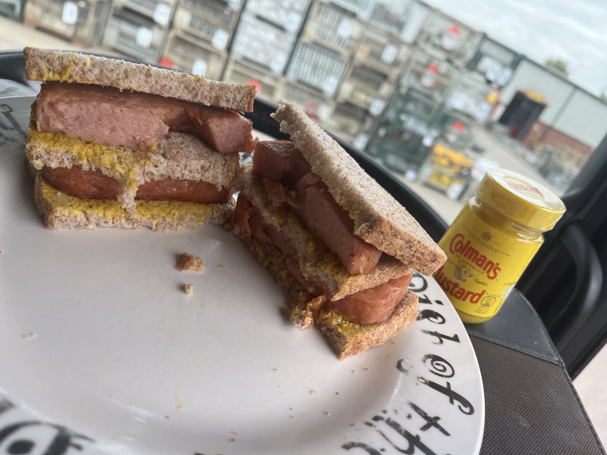 Gonzrob71's tweet image. ⁦@rcgarage280328⁩ rude not to #SPAM