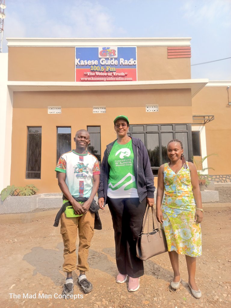 The Mad Man👿 (@wasswaemma555) on Twitter photo From flagging off The all nations stars Run 🤝
The People's Ambassador <a href="/KatusiimeAnne/">Amb. Anne Katusiime Kageye</a> visited Kasese's Biggest Radio station and interacted with The Community
#TuskerLiteRwenzoriMarathon From flagging off The all nations stars Run 🤝
The People's Ambassador <a href="/KatusiimeAnne/">Amb. Anne Katusiime Kageye</a> visited Kasese's Biggest Radio station and interacted with The Community
#TuskerLiteRwenzoriMarathon