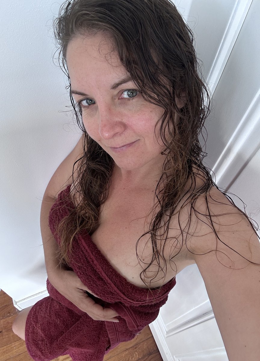 À la sortie de la douche ❤️