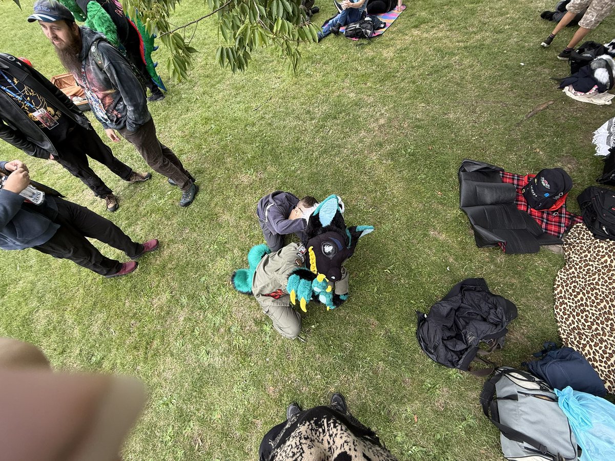 Happy #fursuitfriday everyone we hope you have all been having an amazing week and we hope you all have nice rest this bank holiday weekend