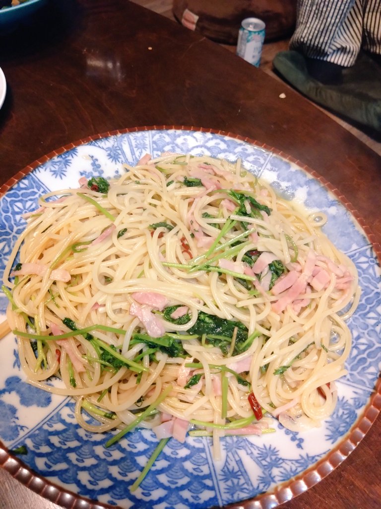 ②オイルサーディンのペ
③パクチーのタイ風ペ

②パスタ＆魚の食感とオイルが絶妙な個性を感じられて深みのある美味しさでした。
③パクチー好きにはたまらない、風味が好みすぎてベーコンとの相性抜群で大好物でした♫
3種ともお酒とのマリアージュも堪能できる最高のペペロンチーノでした✨️✨️