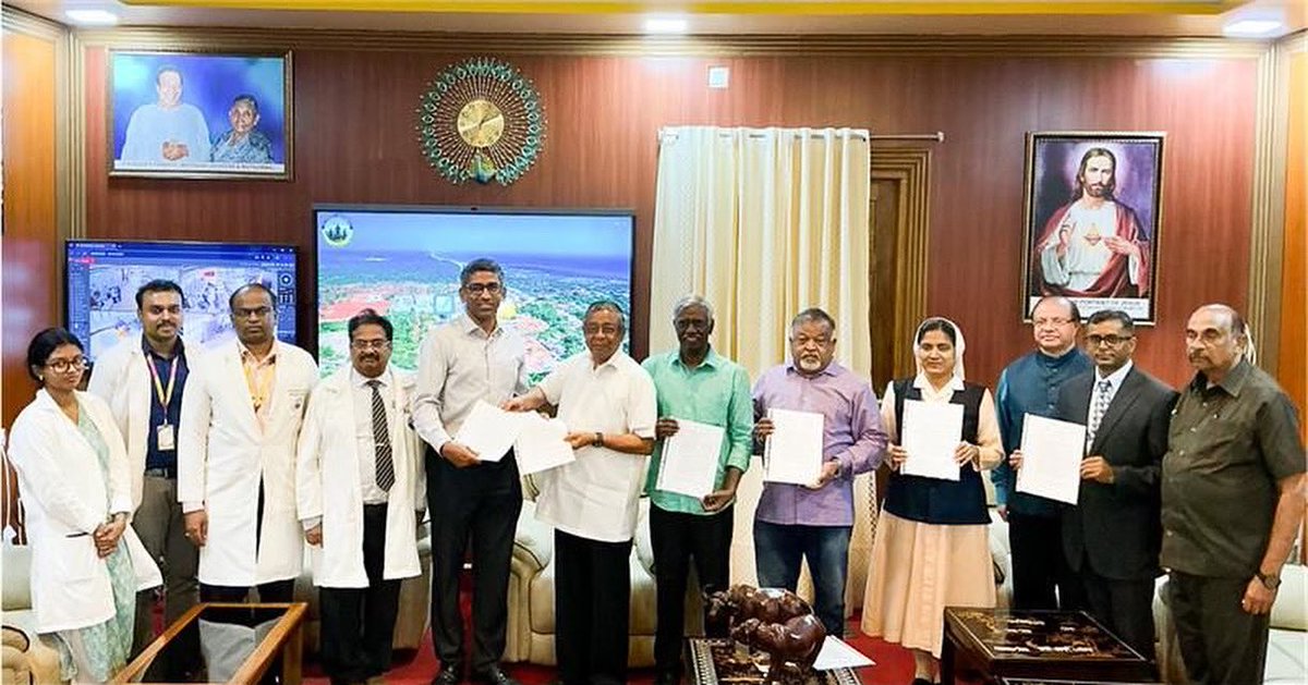 Sjuit_tz's tweet photo. A MoU for translational research in managing corneal blindness was signed between Kanyakumari Medical Mission Research Center (KMMC), Muttom, a nodal institute of DMI foundation in southern most part of India, their associate St. Joseph University in Dar-Es-Salaam, Tanzania. https://t.co/L13r6q3e69