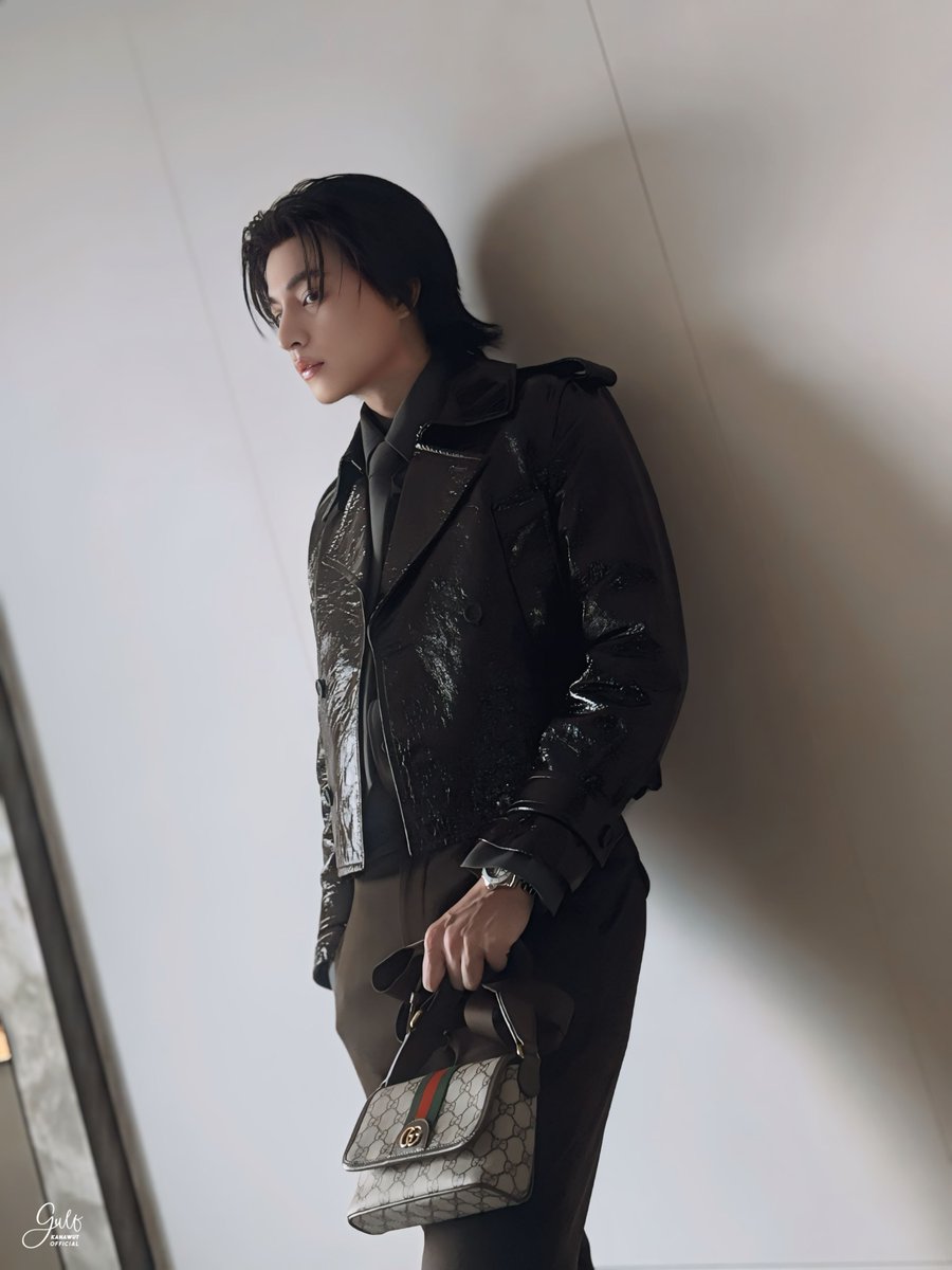 Gulfkanawutofc's tweet photo. จะมุมไหนก็หล่อทุกมุมจริงๆคุณBA Gucci​ ของพวกเรา

GULF BA GUCCI​ IN WUHAN
#GucciGGMonogramxGulf
#GGMonogram
@gulfkanawut @gucci https://t.co/8opqsvrJcF