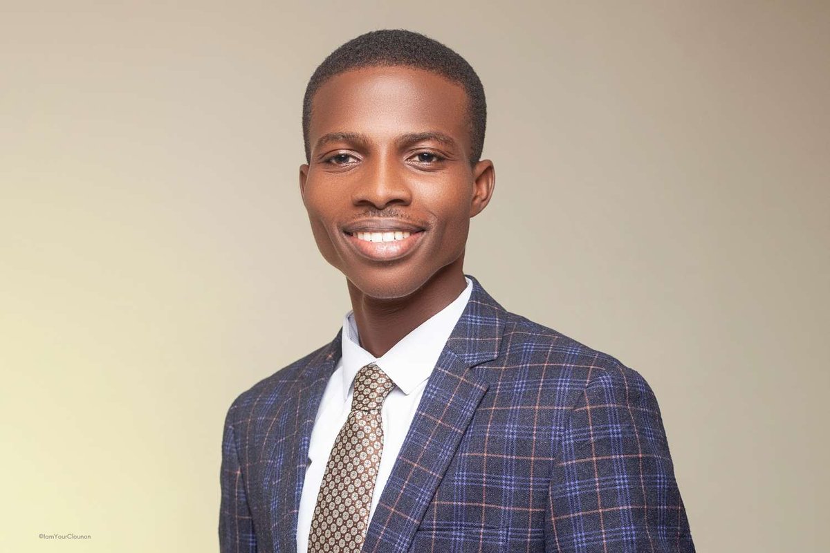 🔴 Fabroni Bill Yɔclounon, l’Entrepreneur Qui Veut Donner Un Futur Numérique Aux Langues Béninoises

🔴 Dans un monde où près de 40 % des quelque 7 000 langues parlées pourraient disparaître d’ici la fin du siècle, Fabroni Bill Yɔclounon, jeune Béninois de 30 ans, s’est fixé une