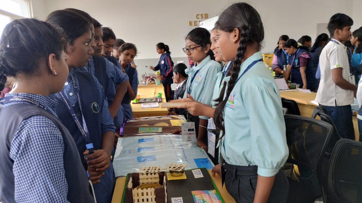 SriNachammal's tweet image. Our students explored IGNITIA’25 Science Expo at KPR Arts &amp;amp; Science College, witnessing innovations from renewable energy models to space technology. The visit inspired creativity, real-world learning, and a deeper love for science
#innovation #LearningJourney #technologybased