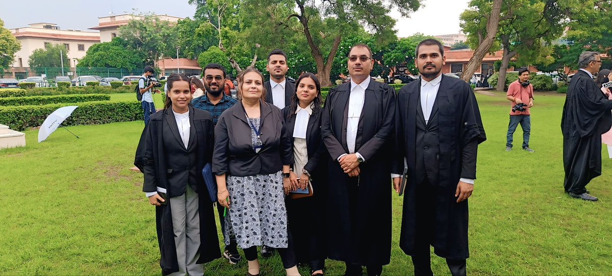 opnv1000's tweet photo. Thanks? Nanita Sharma, Conference for Human Rights (India)(Rgd.) and her team for standing for the  Voiceless/ Community dogs! If it was not for your SLP it would have been impossible to have Today's Order.Big thanks to you all ! https://t.co/mYBAoDjlwS